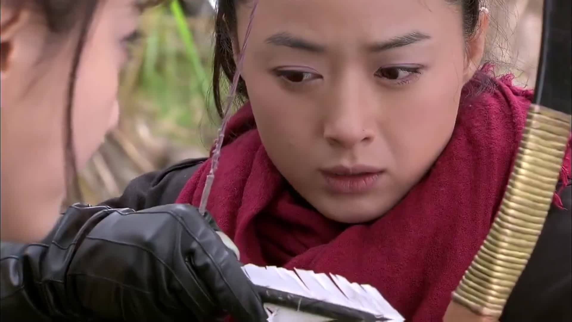 箭在弦上:二航蝶舞箭穿手榴弹,这威力也太大了,一炸炸一窝鬼子