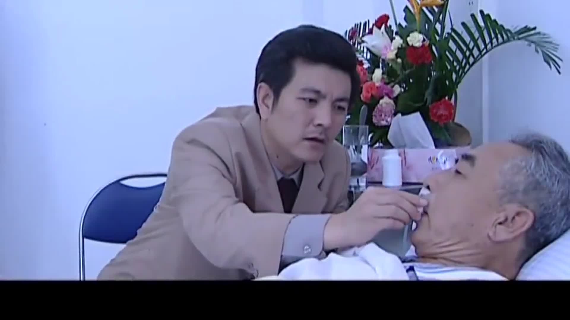 守义跟毅然坦白了一切,一心只想赎罪 为您推荐: 罪域,兆辉煌发现凯子