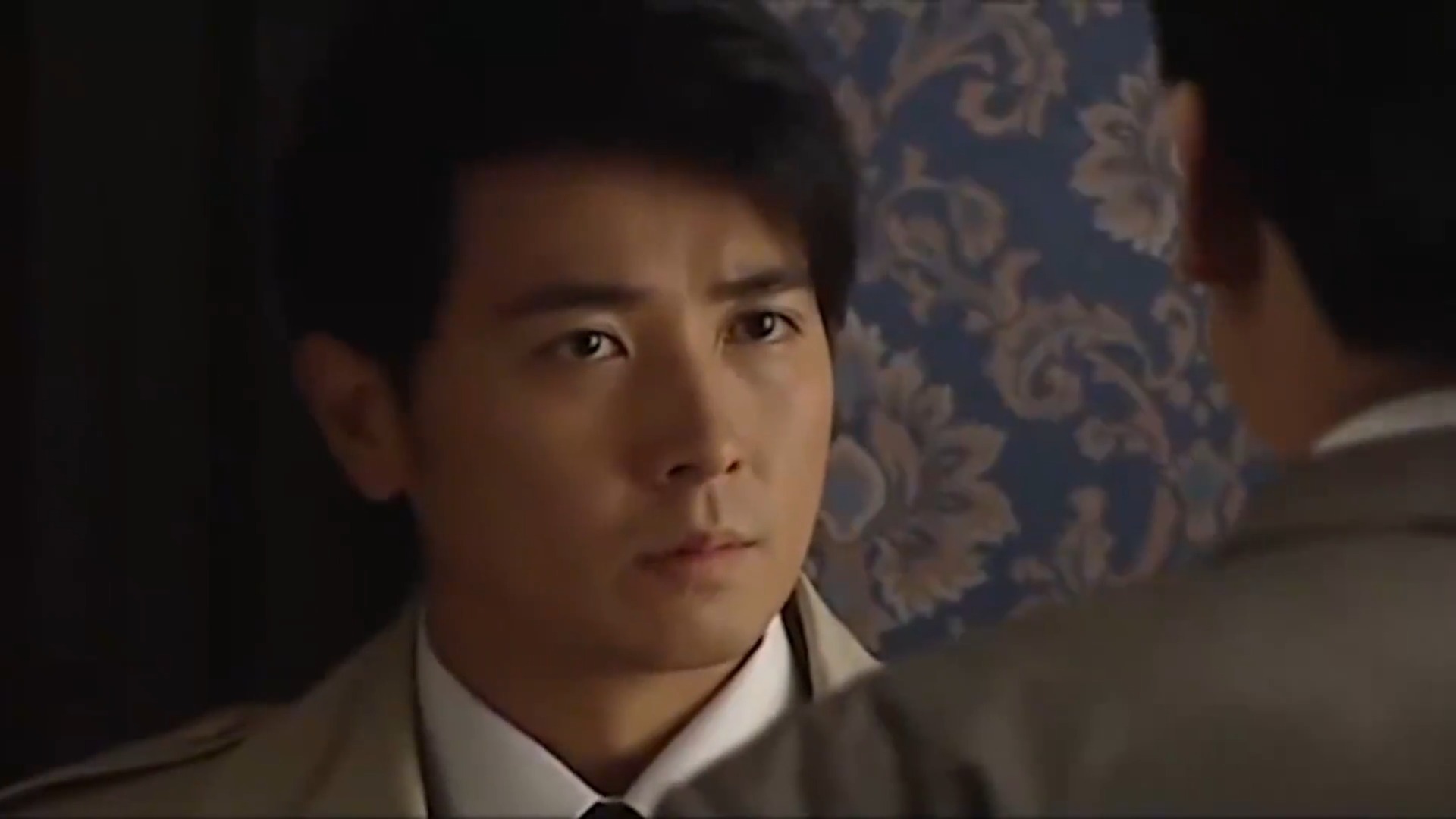 满洲间谍：内奸投靠鬼子升官，半夜正高兴享受，怎料女特务杀上门