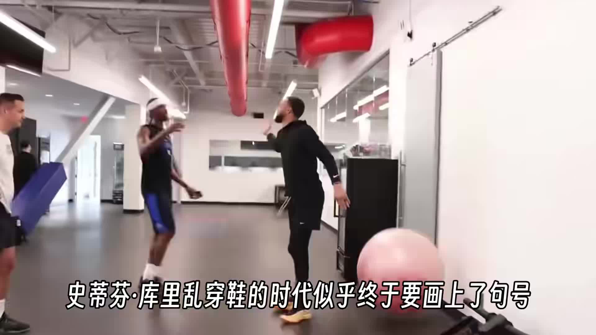 欧文喊话库里：来安踏！CEO亲自飞美国谈，这波国潮操作稳了？