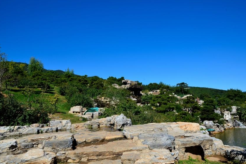 北京一"巨无霸"公园,被称西郊"张家界",距市区仅20公里