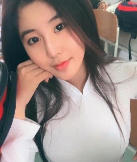 00后越南妹子身材玲珑有致健身照圈粉15万