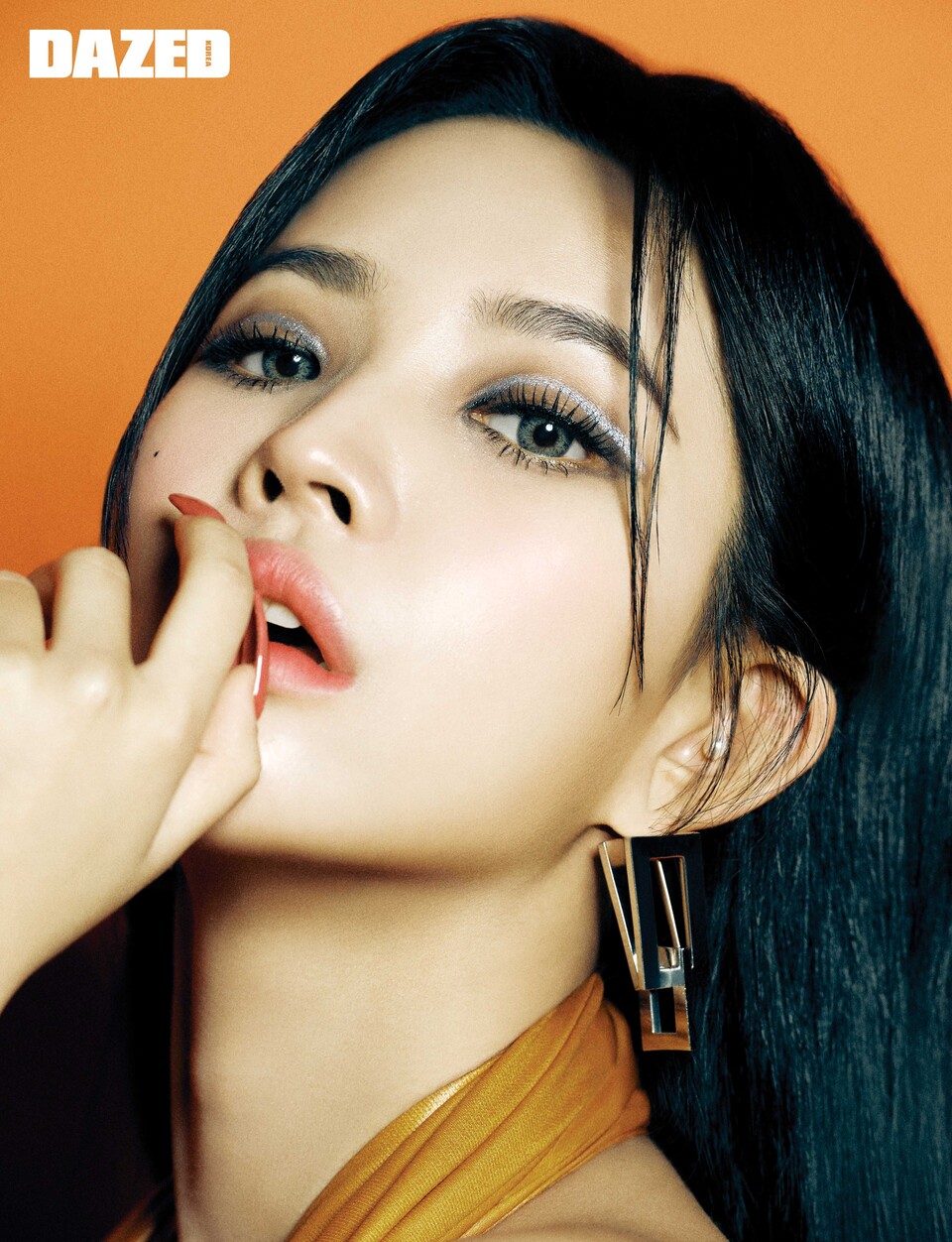 韩国女团gidle成员田小娟dazed个性大片