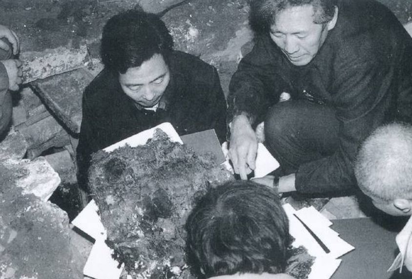 法门寺地宫文物老照片，埋藏地下一千多年，发现佛骨舍利