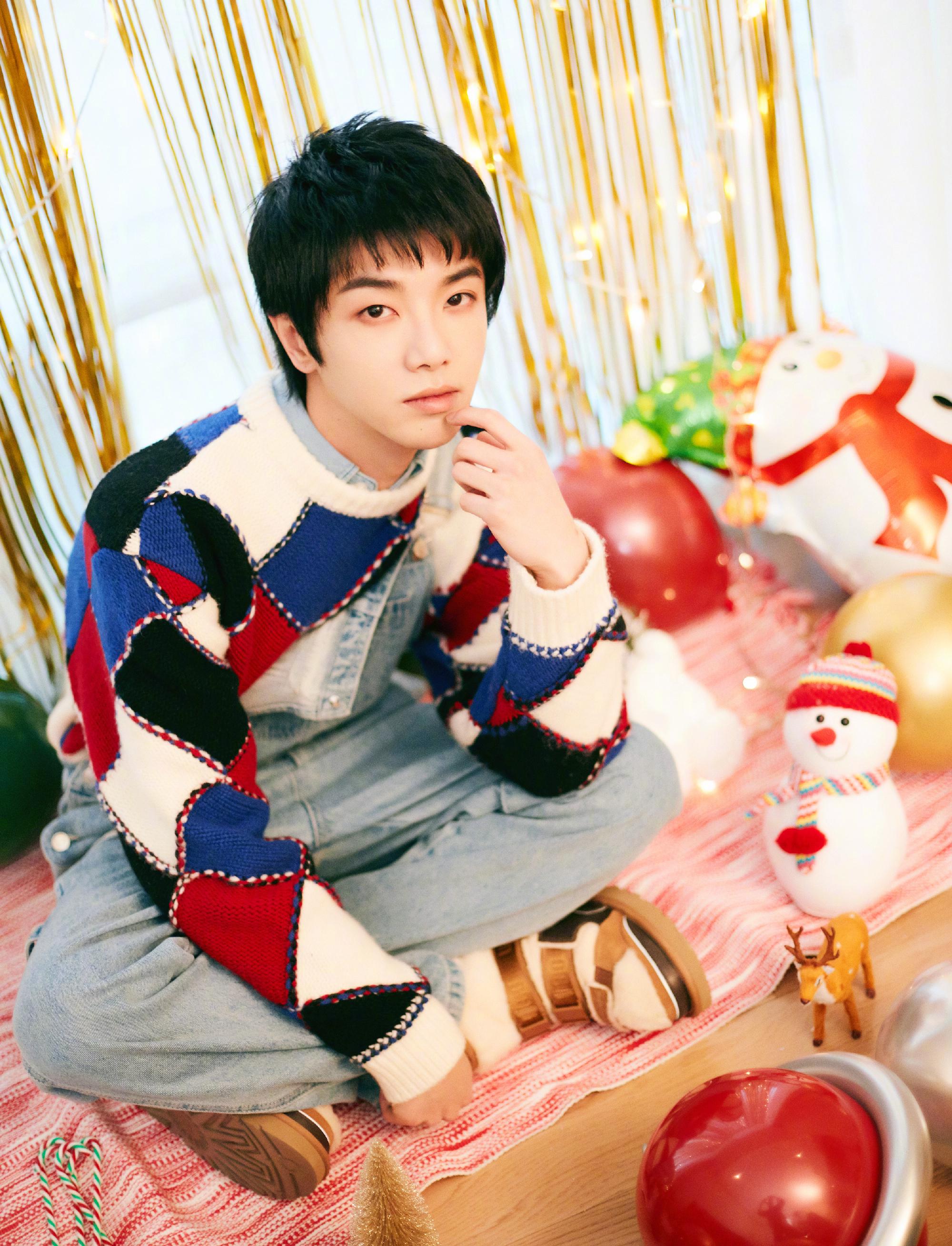 华晨宇的圣诞节太有气氛了圣诞节气氛组成员期待新歌