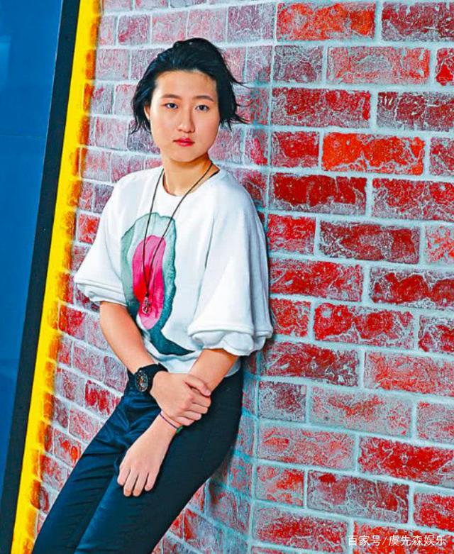 屡次坑爹选择同性男扮女装这些星二代真能折腾