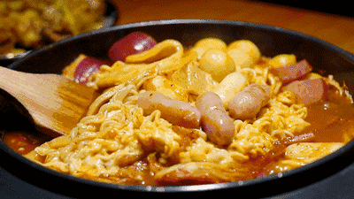 野食菜谱天气这么热不来一顿部队火锅吗