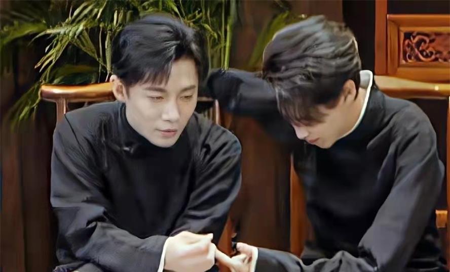 德云斗笑社大淘汰何九华秀恩爱陪秦霄贤出局尚九熙却无人问津