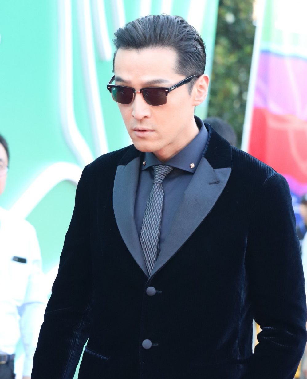 男星墨镜造型,胡歌李易峰王一博肖战都很帅,李现的造型最可爱
