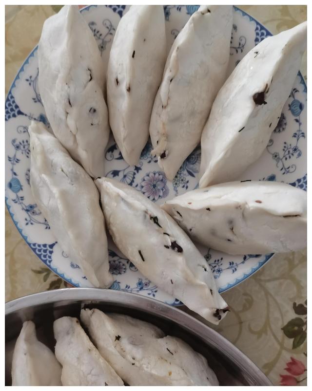 今天做小时常吃的客家酿粄