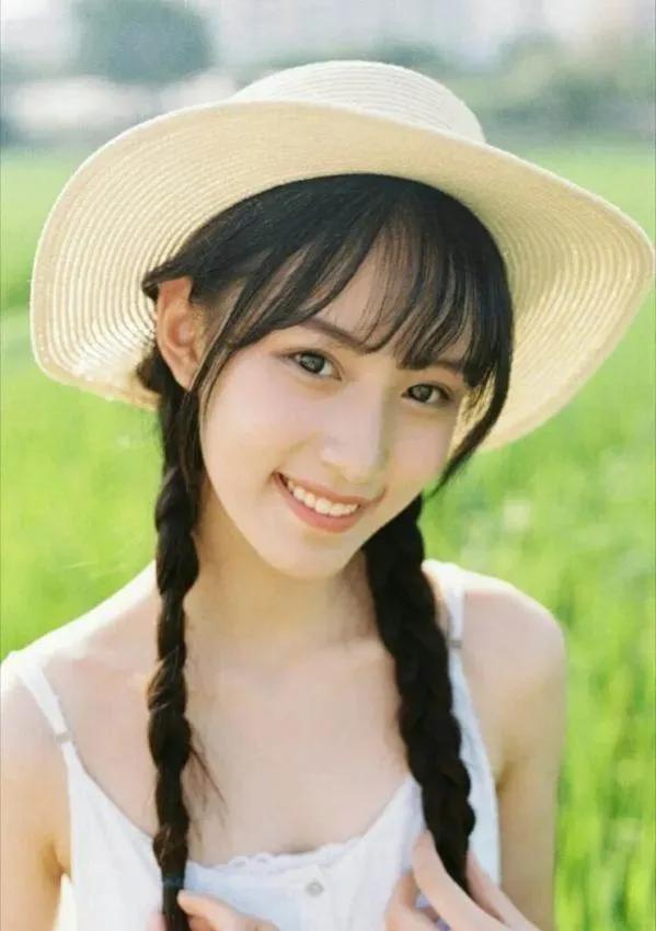 王梓莼清纯靓丽唯美灵动