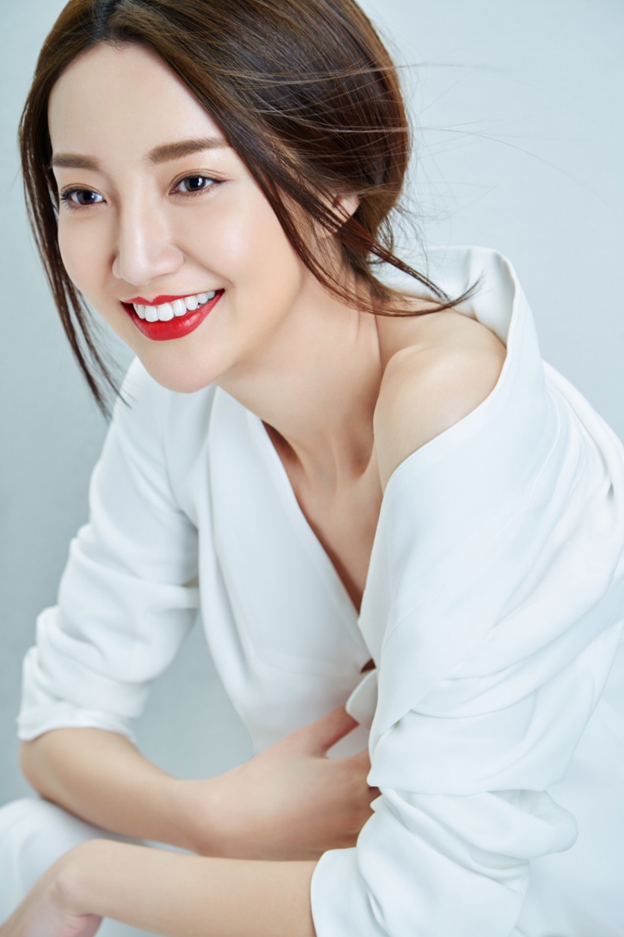 郑雅文,优雅靓丽,美艳大方!