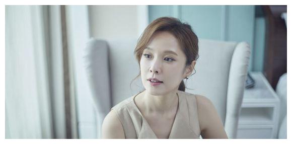 "佩瑶妹妹"天心,曾遭法籍男友"劈腿",今45岁被韩夫宠成少女