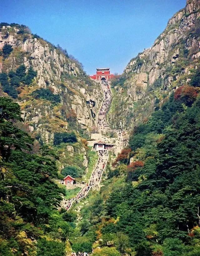 泰山脚下的千年寺庙,与故宫齐名