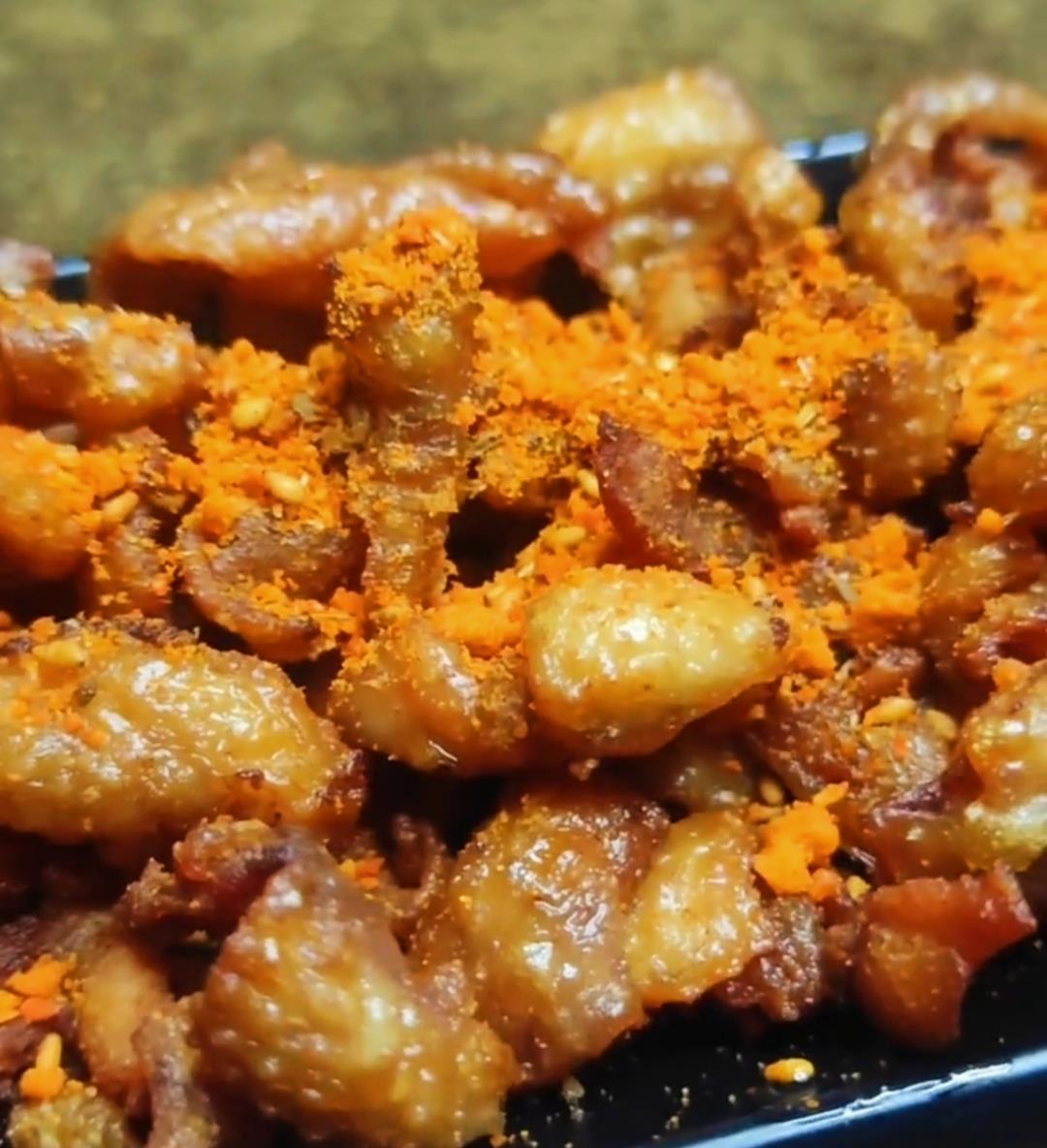 特色风味炸鸡皮教程来了喜欢吃炸串的建议收藏起来