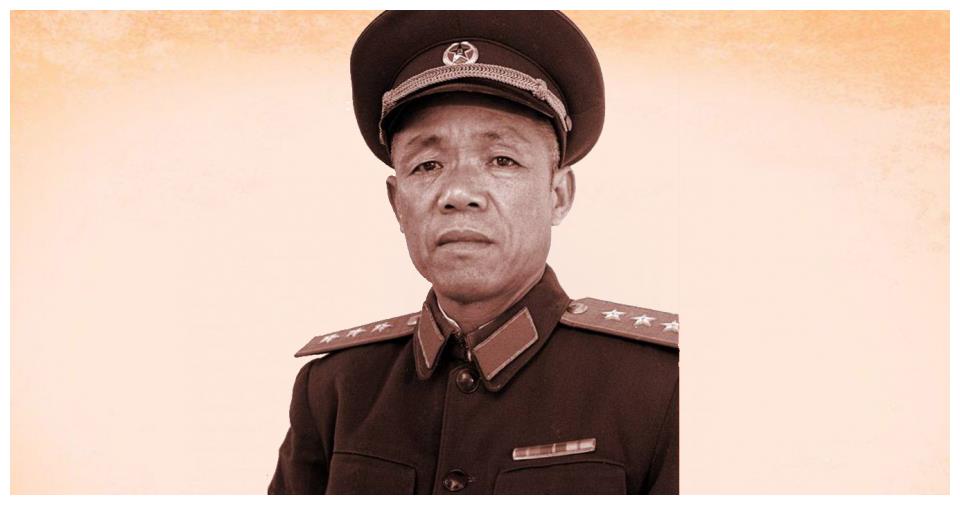 这位上将可能资历很浅,但战功显赫,名声响亮