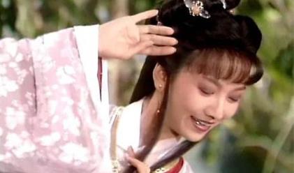 李碧莲和许仕林才是青梅竹马,为何许仕林却先爱上胡媚娘?