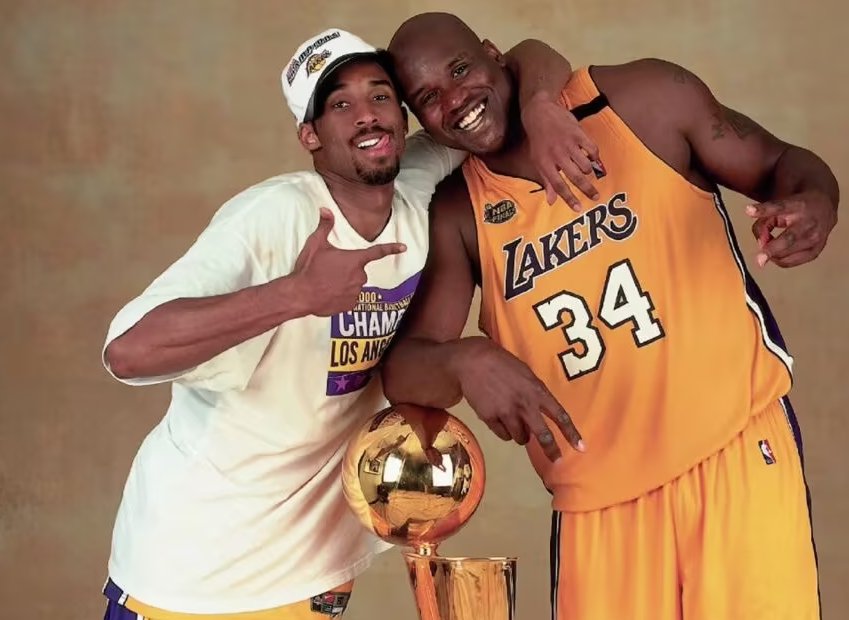 ok组合全靠奥尼尔?并非如此,第二冠和第三冠科比都是二当家