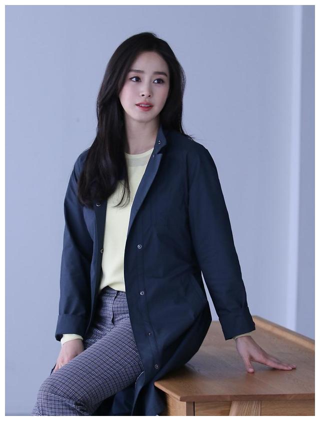 韩国国民女神金泰熙的最新生图