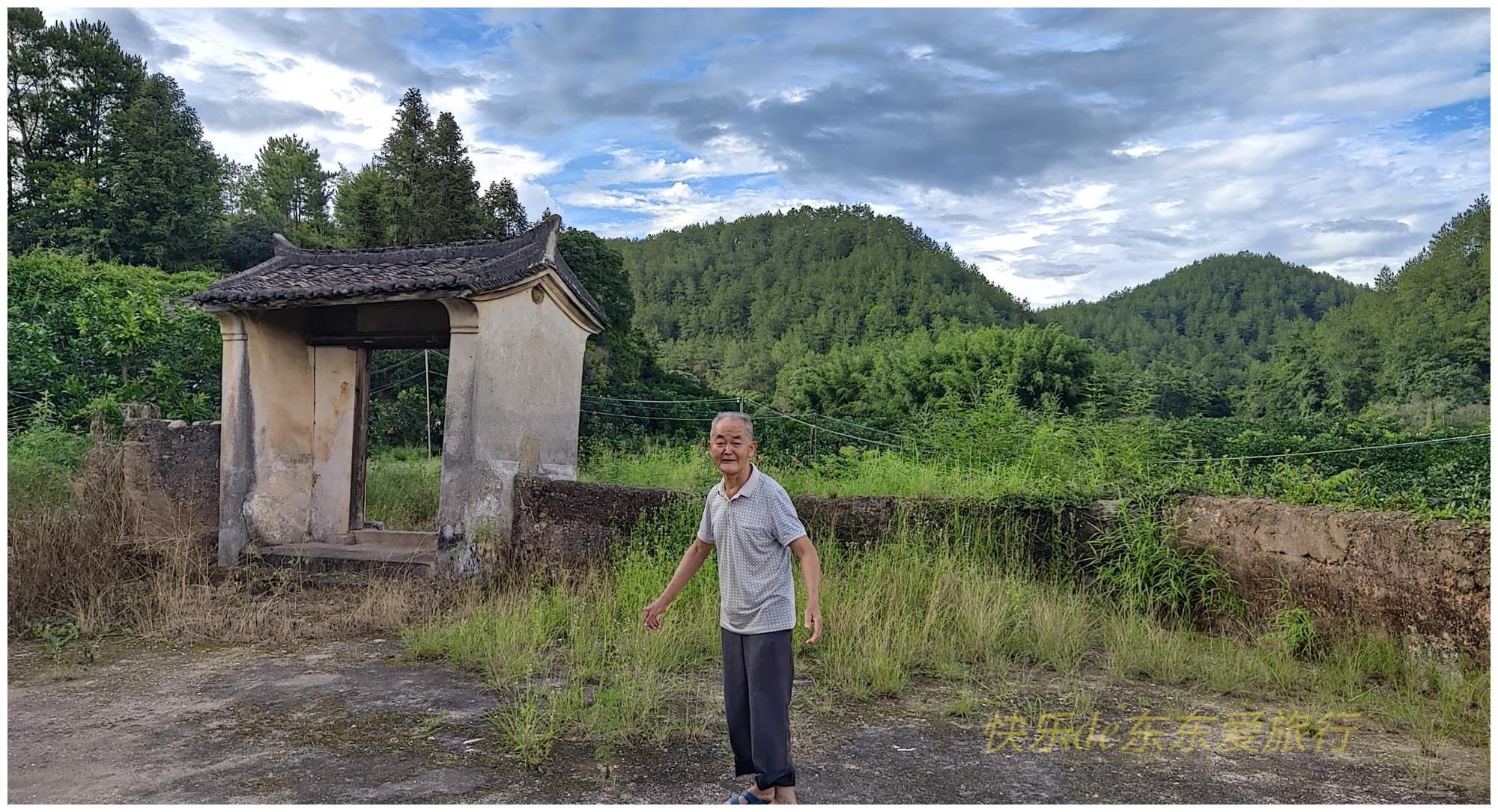 去显龙村寻古茶亭,80多岁廖伯带我看老祠堂,给我讲王志安的故事休闲区蓝鸢梦想 - Www.slyday.coM 去显龙村寻古茶亭,80多岁廖伯带我看老祠堂,给我讲王志安的故事休闲区蓝鸢梦想 - Www.slyday.coM