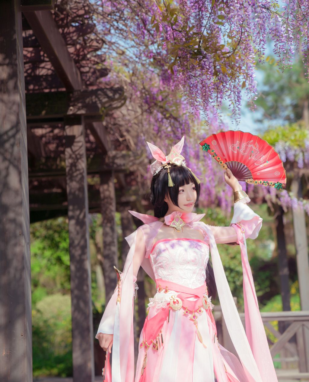 剑网3未烬秀萝cos哥哥好甜吃糖葫芦么