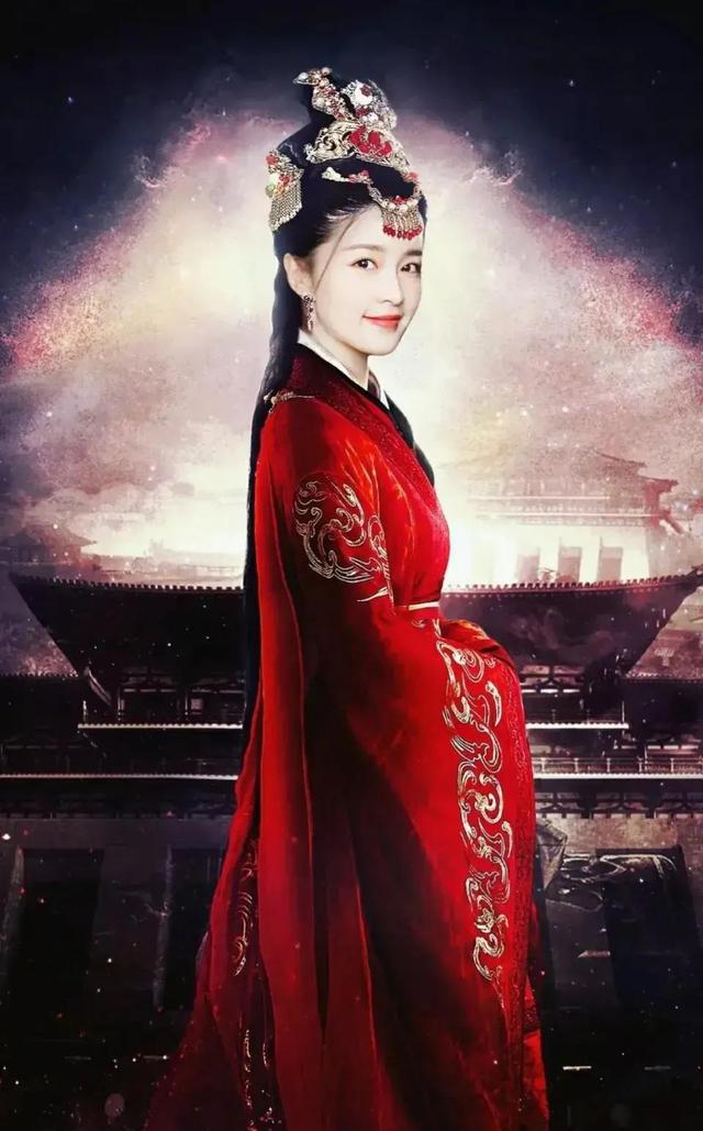 李沁:红衣高贵!