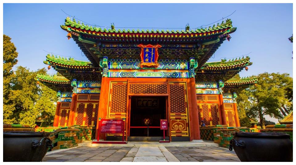 明清两代皇家园林在北京故宫西北占地面积约70万平方米