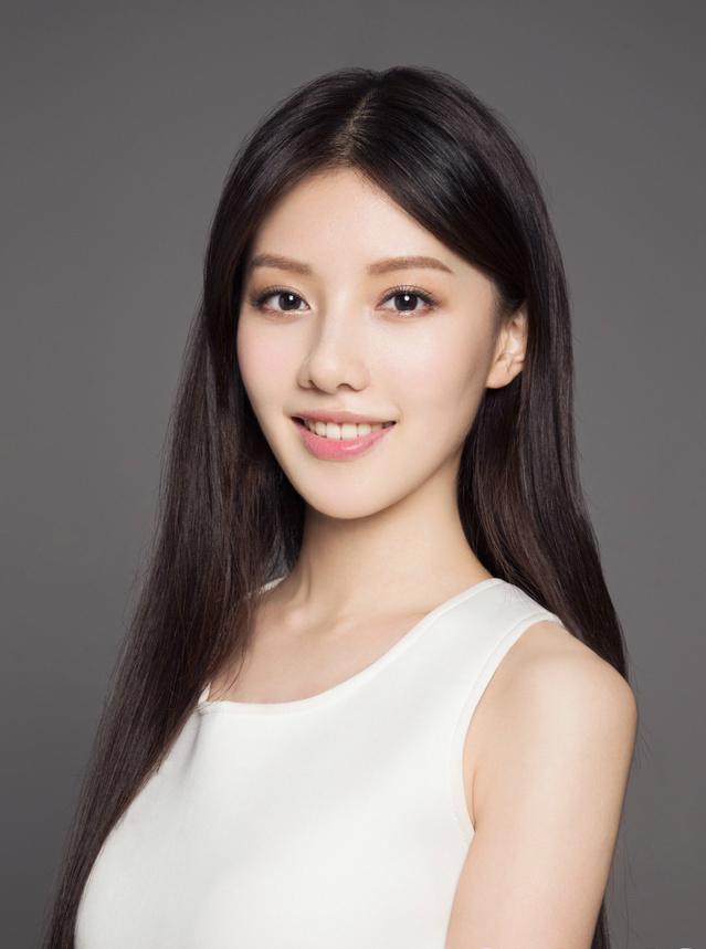 王鹤润清纯可爱可爱迷人