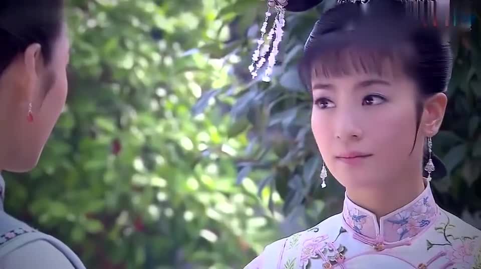 倾城绝恋靖轩知道美璃心里怨他很深他不知道如何做才好