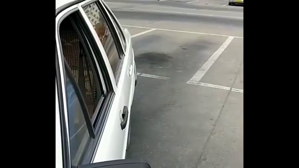 倒车入库时,车身与库角始终大于30公分,只需要这样做就行!
