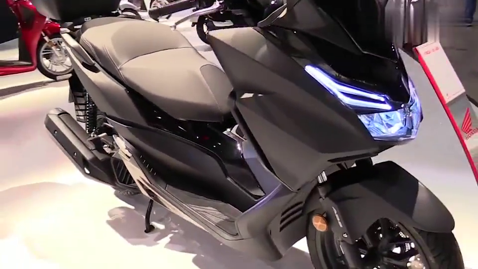 本田forza125,前后标配abs,买菜代步两不误