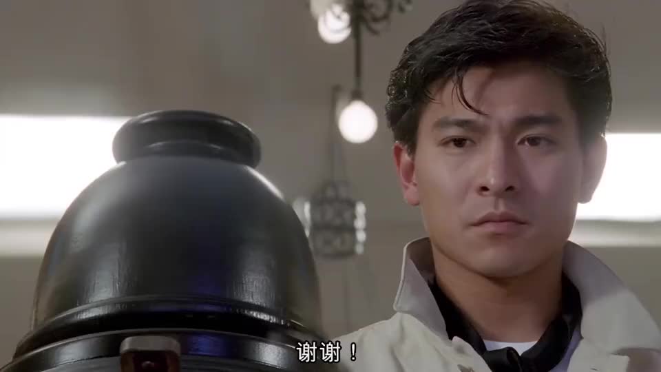 赌侠就是赌侠,能准确的听出骰子的变动与点数,买中一赔一百五