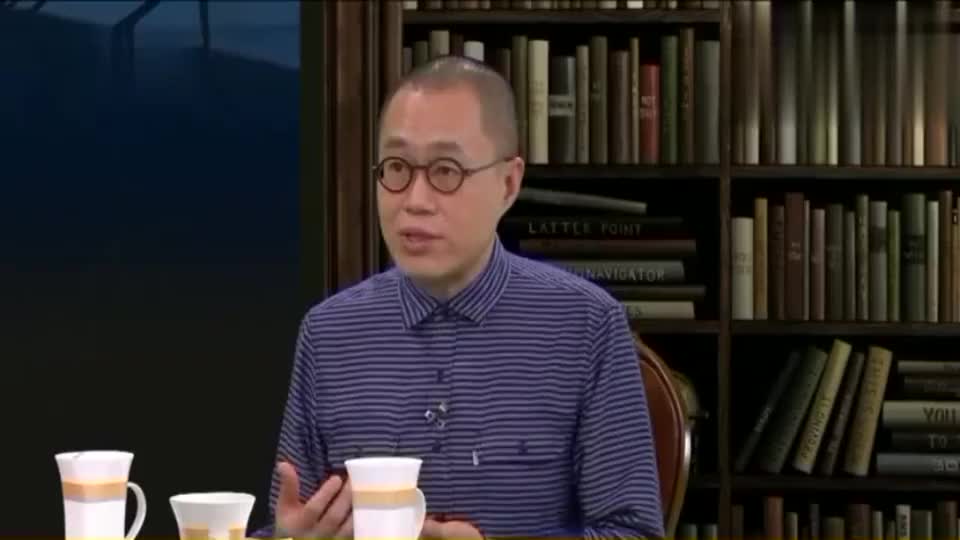 锵锵三人行,梁文道解读,为什么大家要到香港买东西?