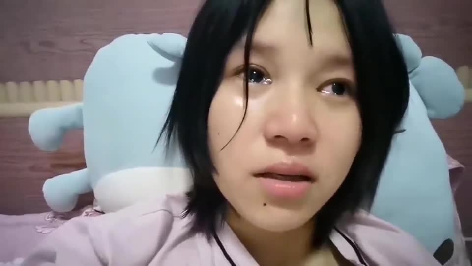 一个人带娃有多惨?流下的眼泪自己尝,说不出来的心酸和委屈