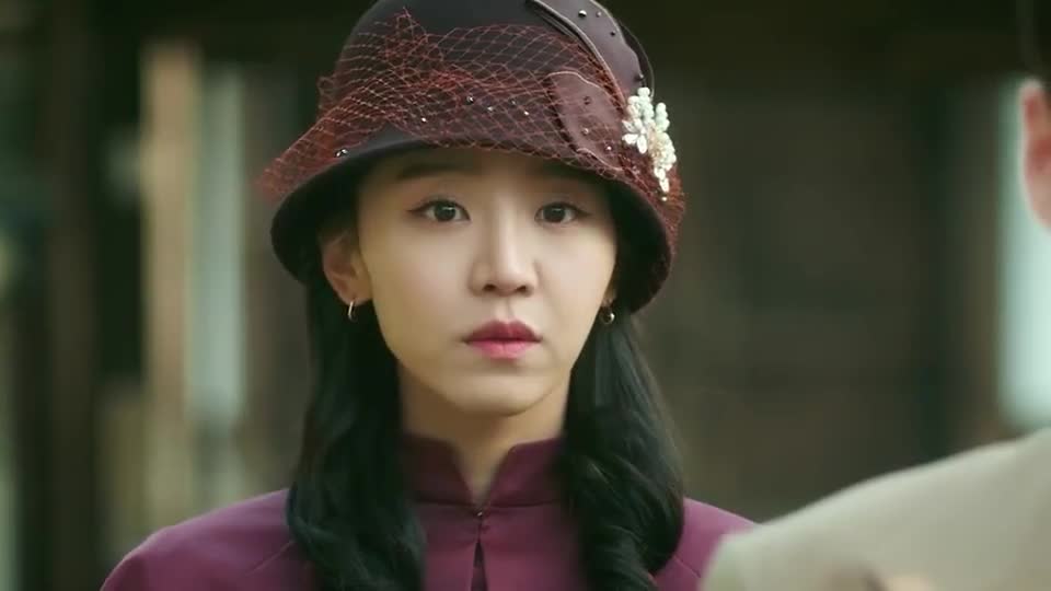 死之咏赞:夫人知道丈夫心里有了别人,却不想过问,真让人心疼!