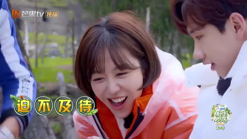 汪苏泷给姜妍讲笑话,这么冷的笑话,姜妍竟能笑出鹅叫