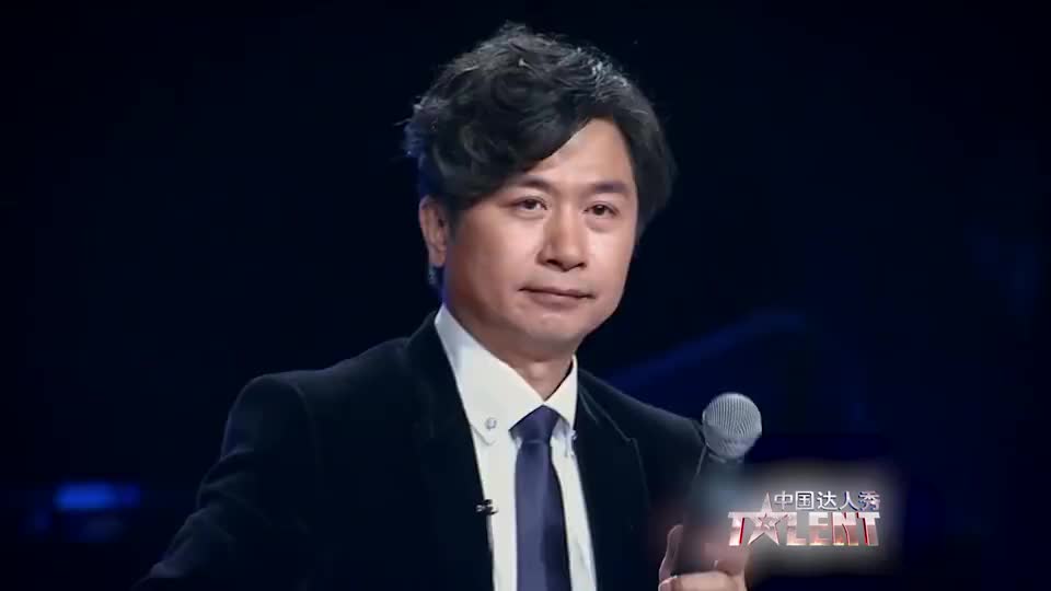 23岁男子拥有不凡嗓音,一首《那就是我》震惊全场