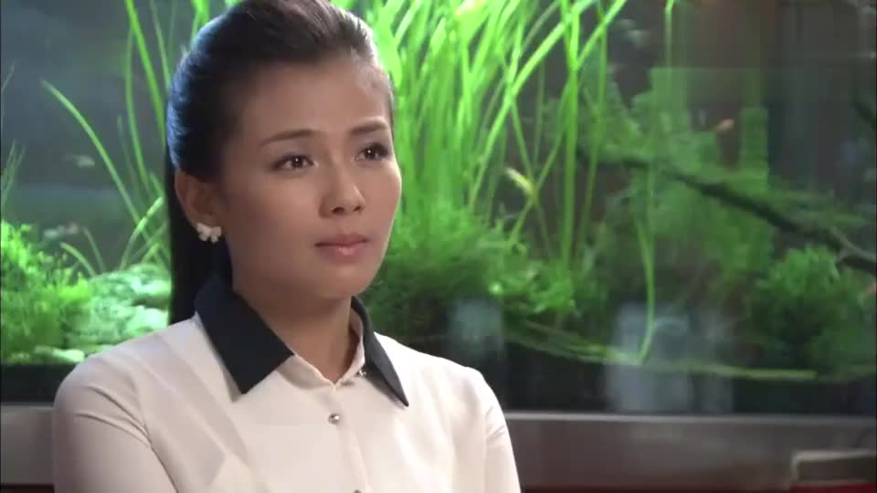 贤妻:大芸等着前夫表白,不料前夫突然晕倒,可把大芸急坏了