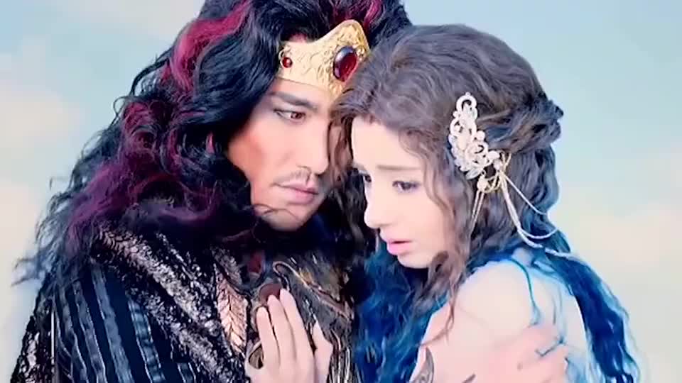 最美的两个人鱼公主,都被火王给霍霍了