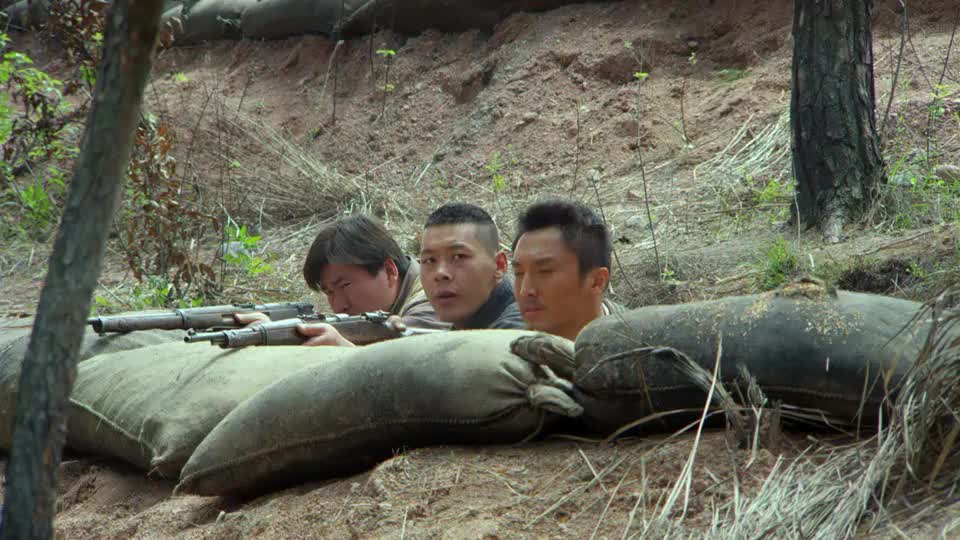 土匪和八路都埋伏着谁也不招惹谁