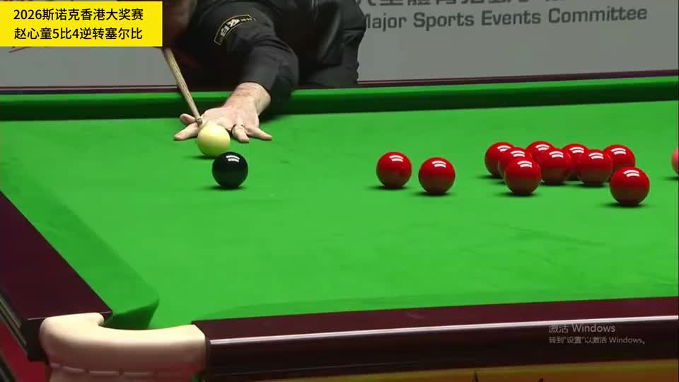 丁俊晖附体！塞尔比离谱黑球失误遭吐槽，赵心童捡漏吃饼上手