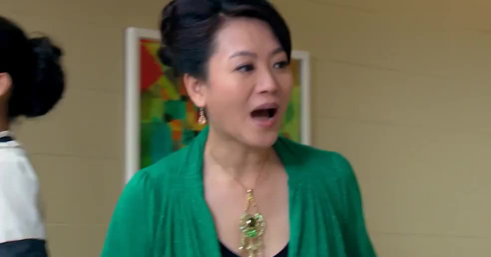 夏家三千金:奶奶醒来有意识,心机女怕暴露罪行,狠掐奶奶的手