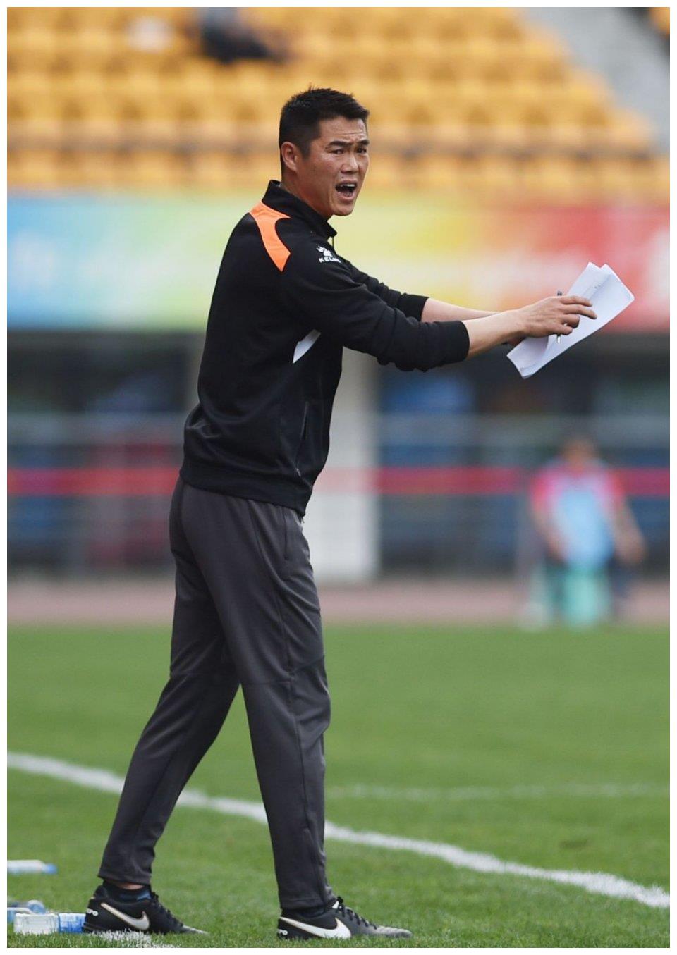 三位师傅鼎鼎大名,球迷:可惜没有他