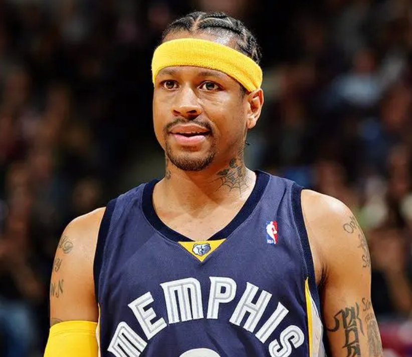 艾弗森面对强大的ok组合也能在总决赛拿下一场胜利,是英雄