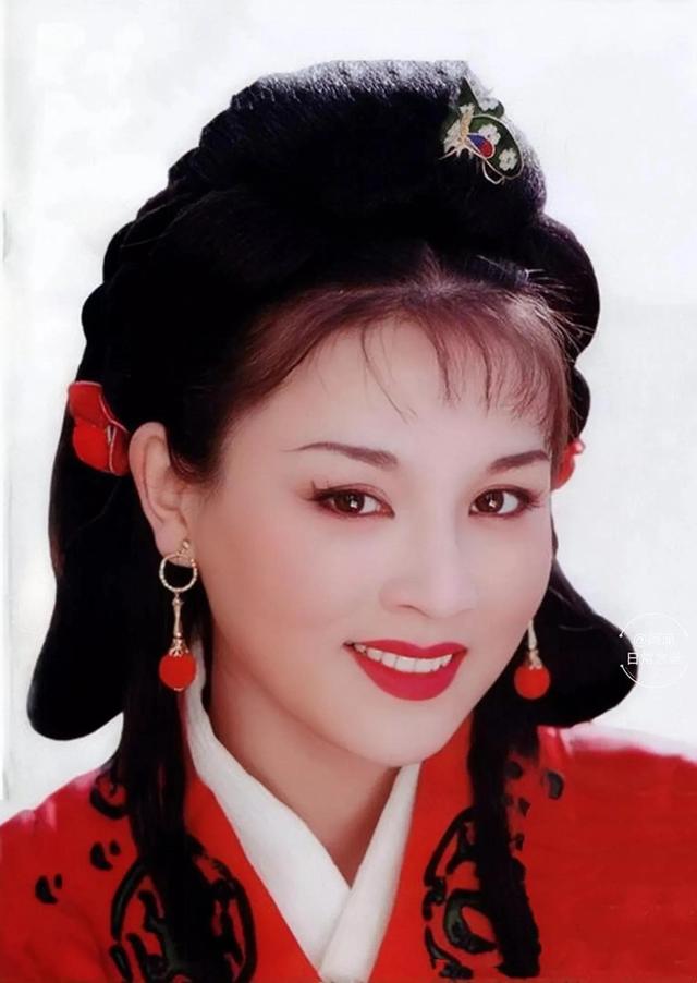 赵明明:温婉甜美!__财经头条