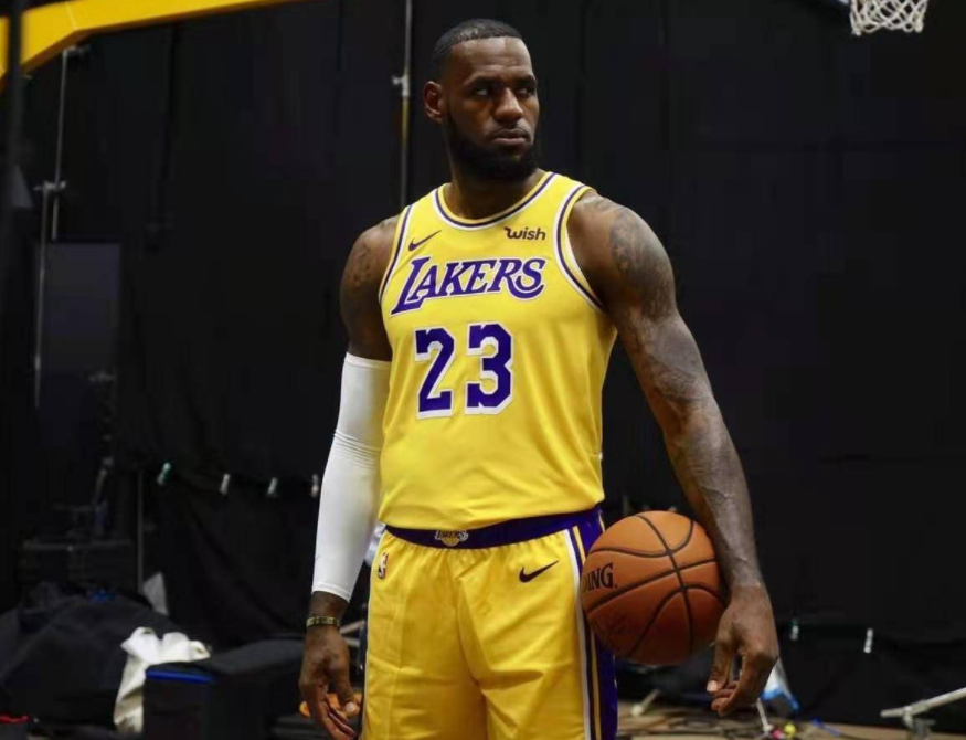 统治力下滑？美媒预测联盟前十巨星，詹姆斯已经跌出了前五行列休闲区蓝鸢梦想 - Www.slyday.coM