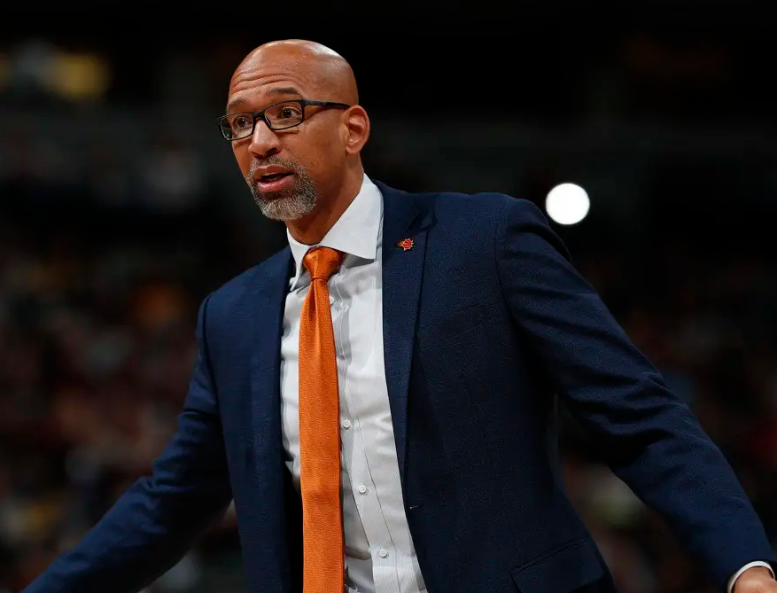 终于得偿所愿太阳队主教练蒙蒂获最佳主教练荣耀恭喜