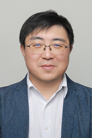 中国政法大学教授张磊