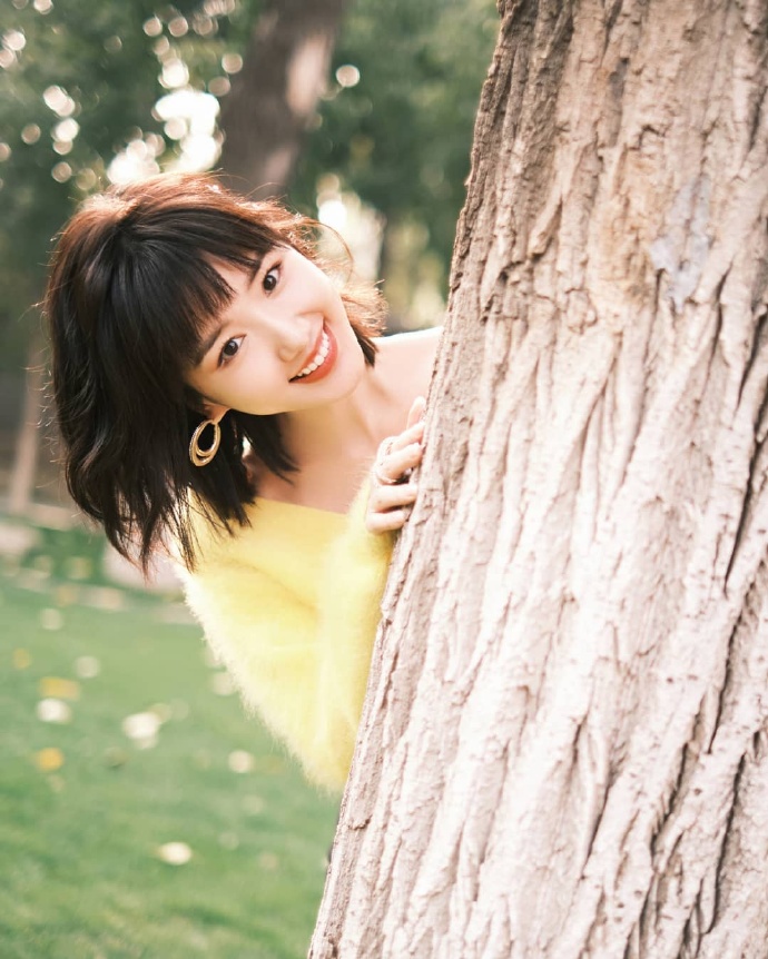 毛晓彤暖暖的毛绒绒的晓彤超可爱,在阳光下美到发光啊_高清图集_新浪