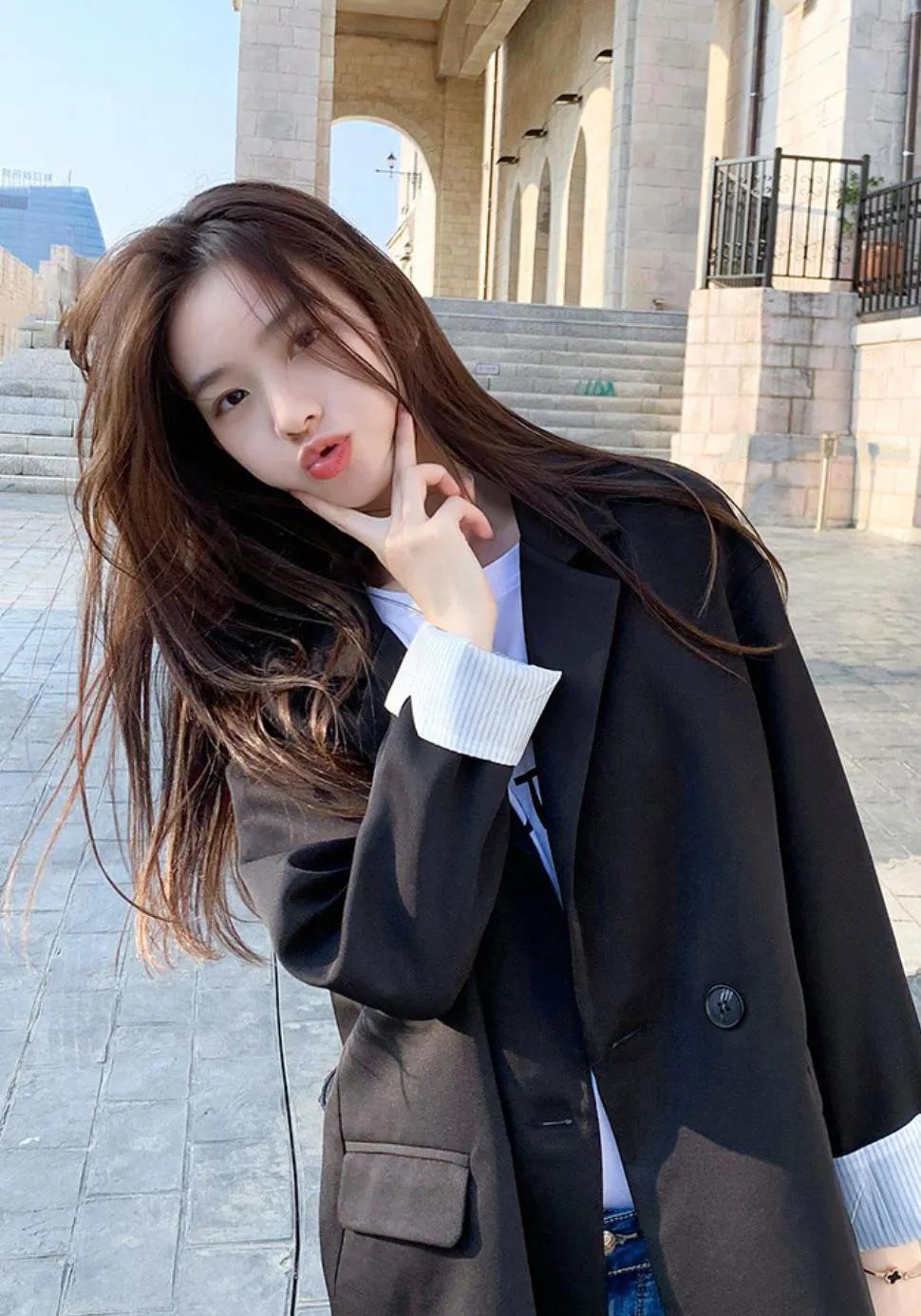孙一宁:气质迷人,优雅可爱!